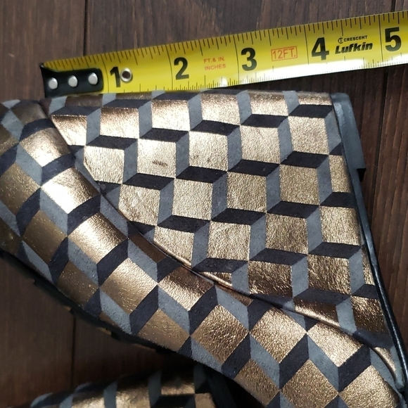 HP. PIERRE Hardy Geometric Pattern Wedge Heels - Picture 11 of 12